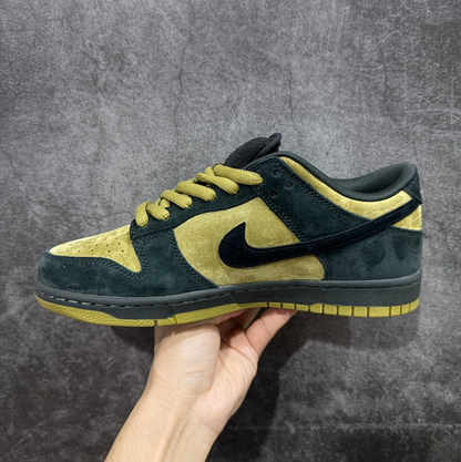 Nike SB Dunk Low Supreme 94 Yellow