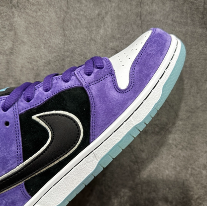 New VT Dunk Low NIKE