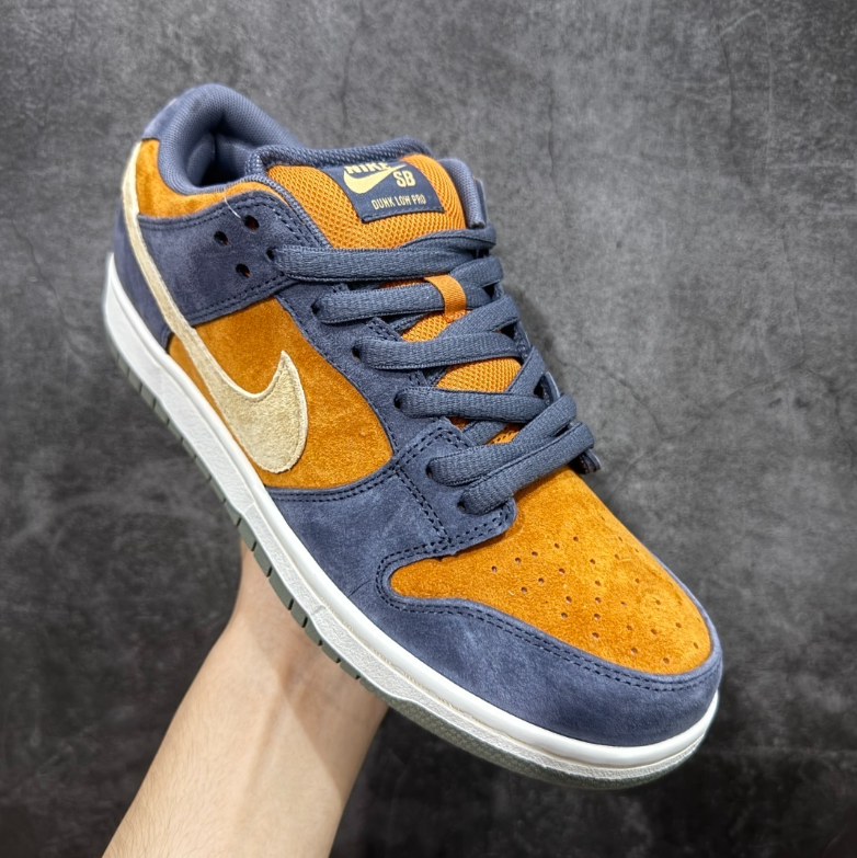 New VT Dunk Low NIKE