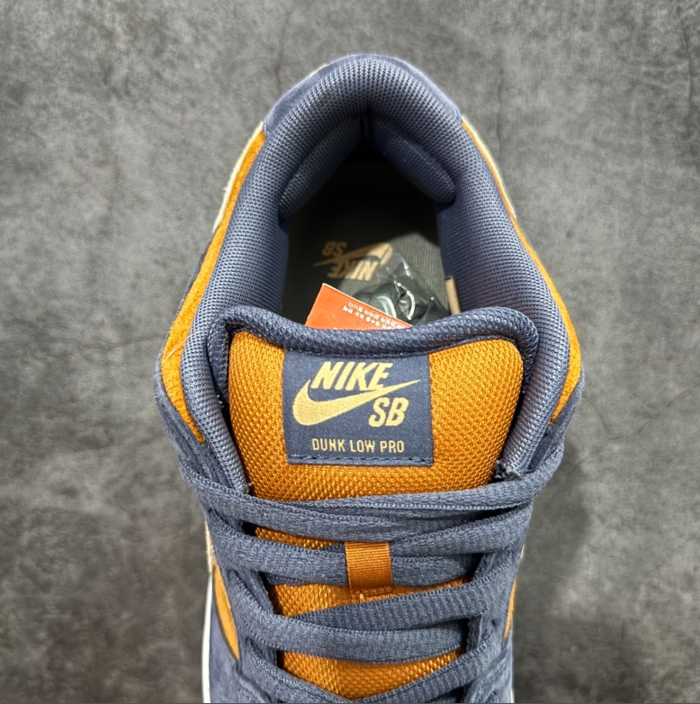 New VT Dunk Low NIKE