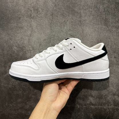 New VT Dunk Low NIKE