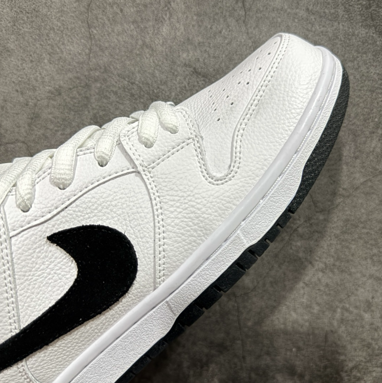 New VT Dunk Low NIKE