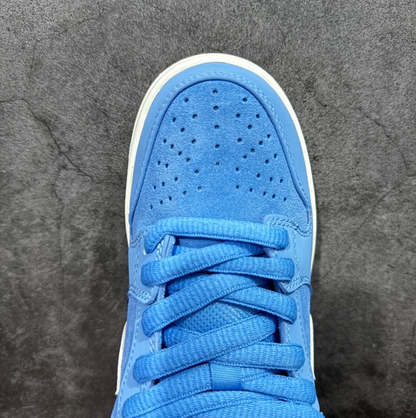 New VT Dunk Low NIKE