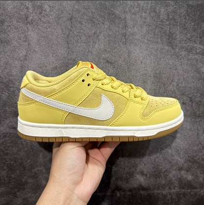 New VT Dunk Low NIKE