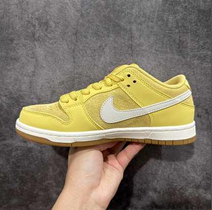 New VT Dunk Low NIKE