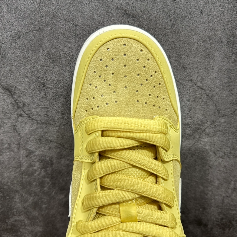 New VT Dunk Low NIKE