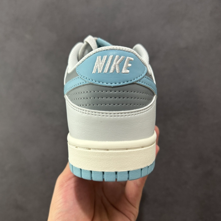 New VT Dunk Low NIKE