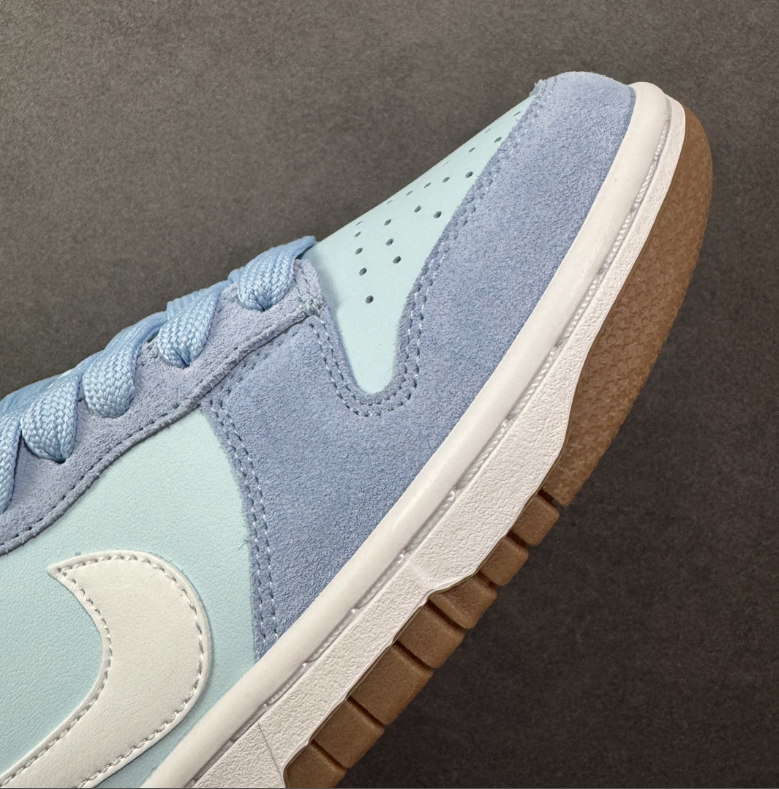 New VT Dunk Low NIKE