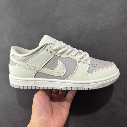New VT Dunk Low NIKE