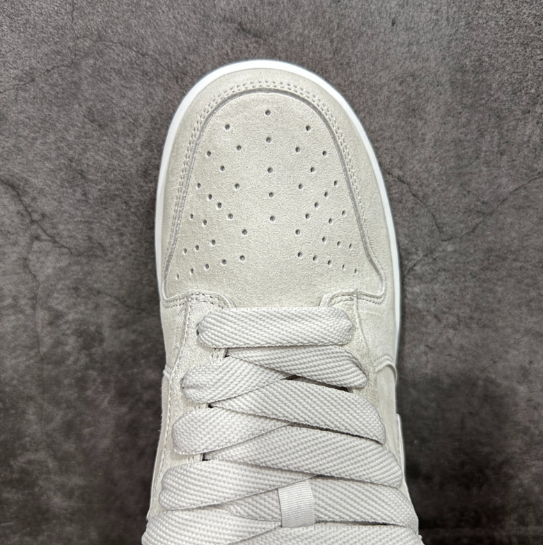 New VT Dunk Low NIKE