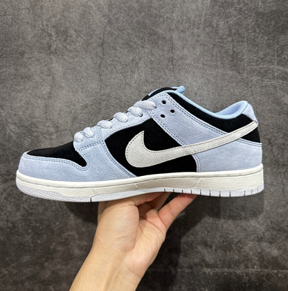 New VT Dunk Low NIKE
