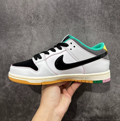 New VT Dunk Low NIKE