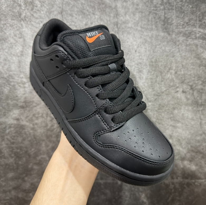 New VT Dunk Low NIKE