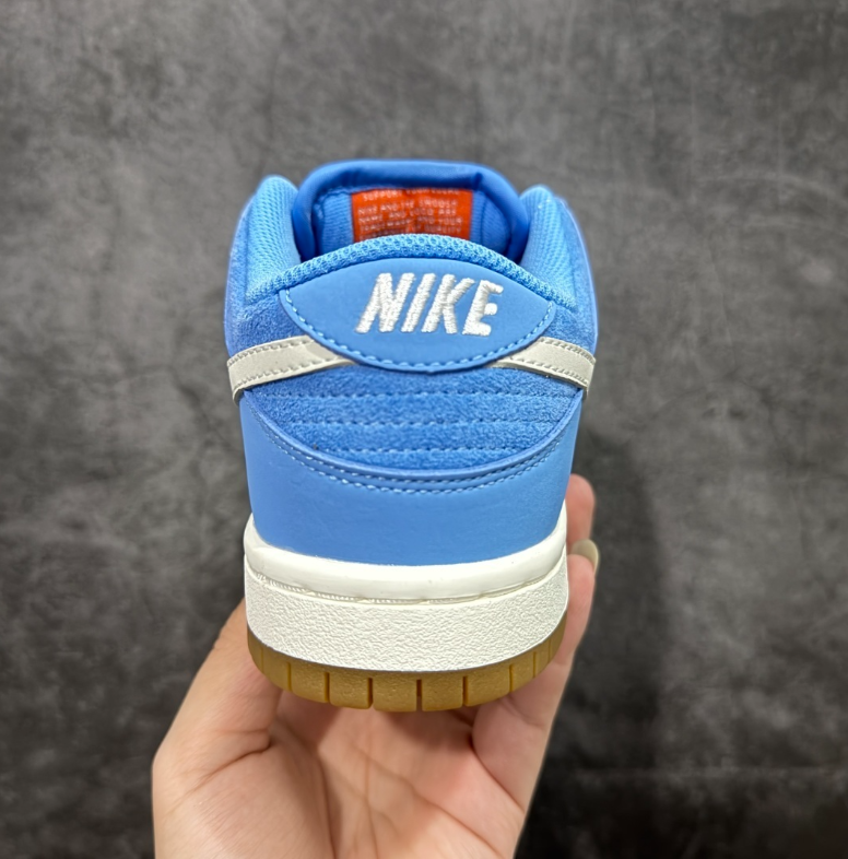 New VT Dunk Low NIKE