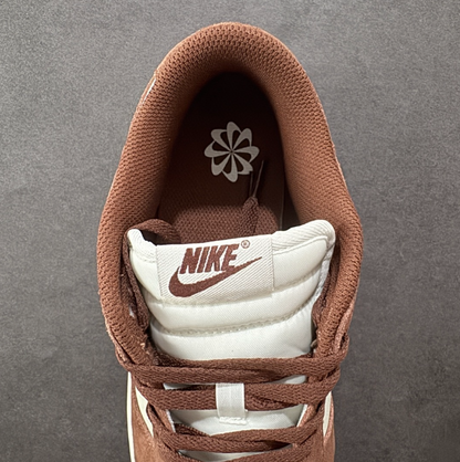 New VT Dunk Low NIKE