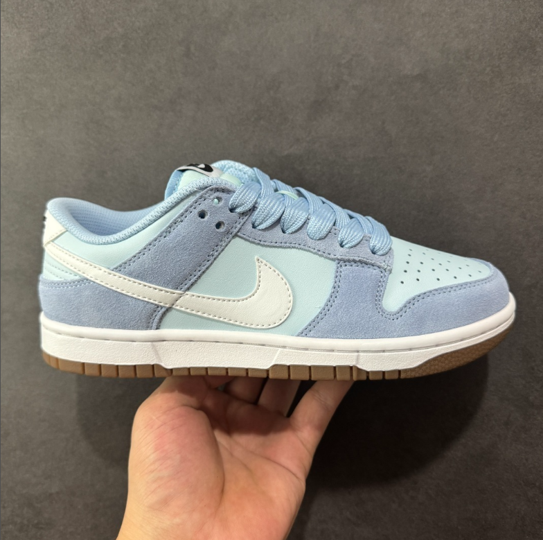 New VT Dunk Low NIKE