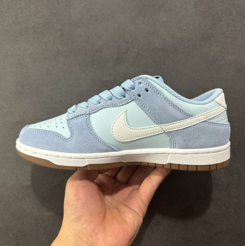 New VT Dunk Low NIKE