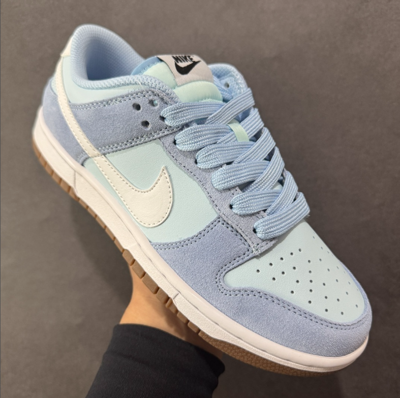 New VT Dunk Low NIKE