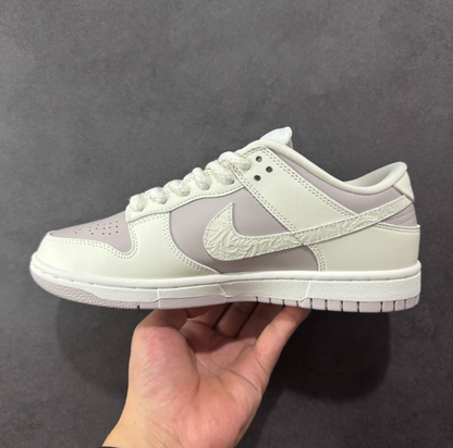 New VT Dunk Low NIKE