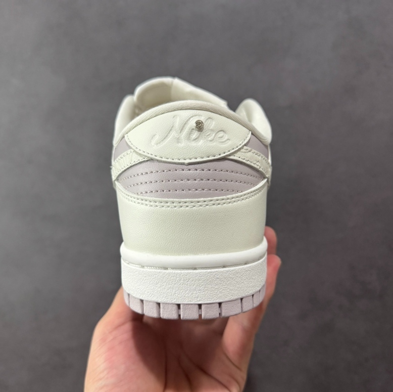 New VT Dunk Low NIKE