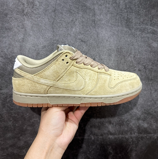 New VT Dunk Low NIKE