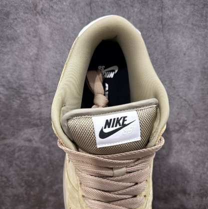 New VT Dunk Low NIKE