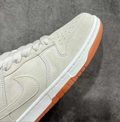 New VT Dunk Low NIKE