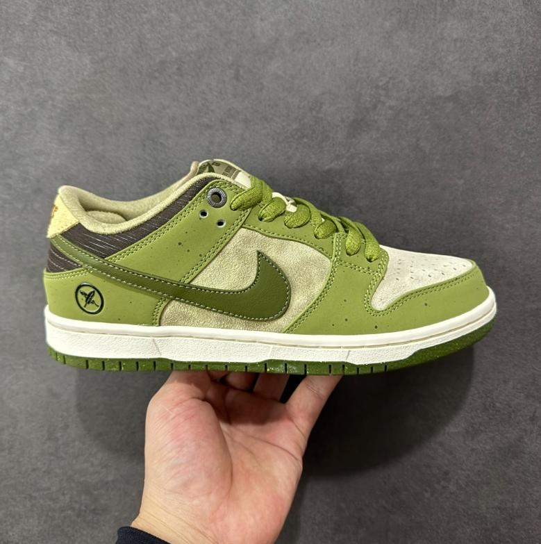 New VT Dunk Low NIKE