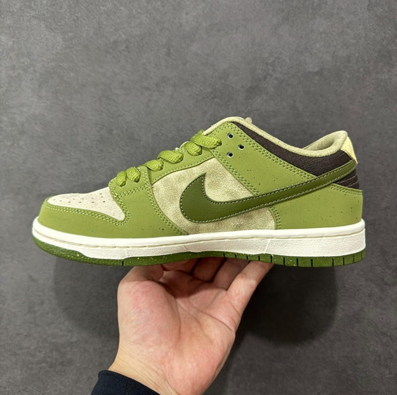 New VT Dunk Low NIKE