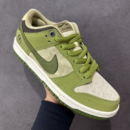 New VT Dunk Low NIKE