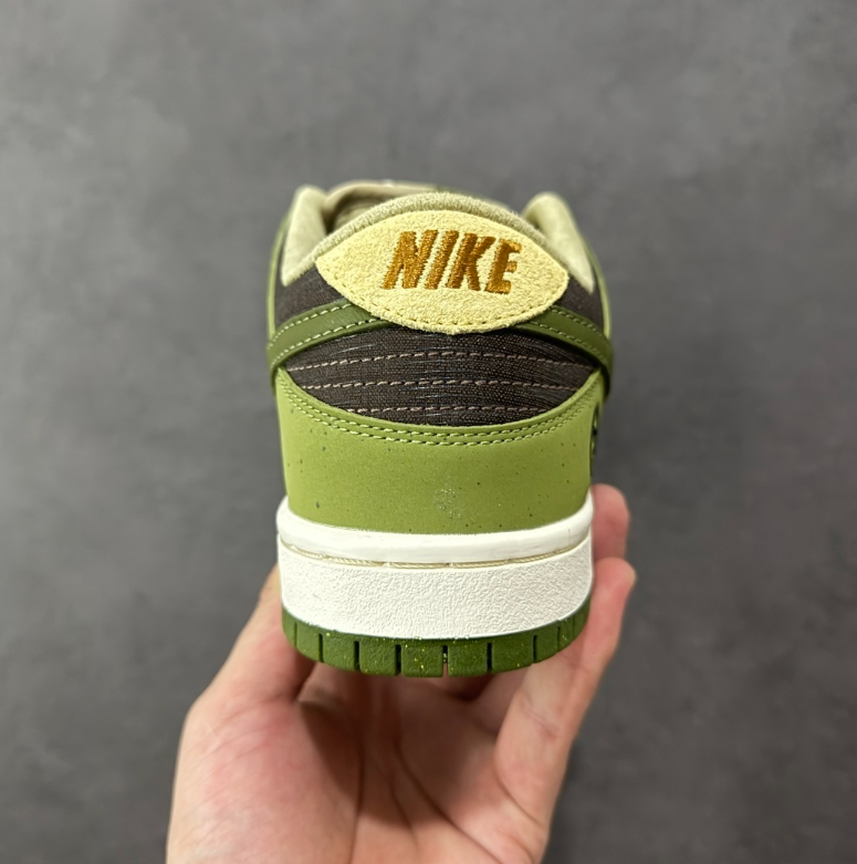 New VT Dunk Low NIKE