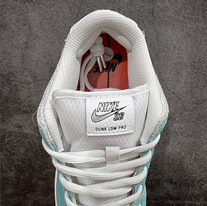 New VT Dunk Low NIKE