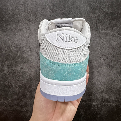 New VT Dunk Low NIKE