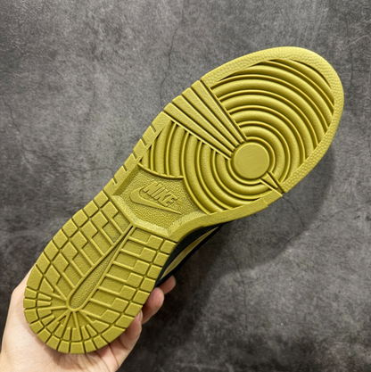 Nike SB Dunk Low Supreme 94 Yellow